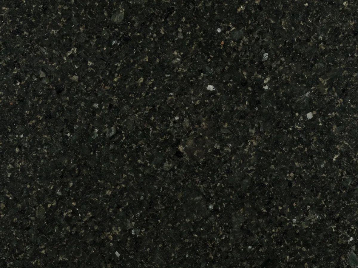 Verde Ubatuba granite slab up close
