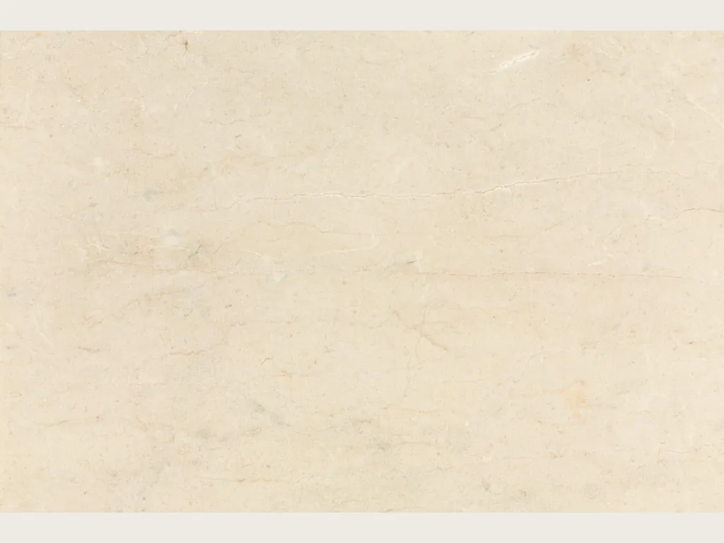 Chapa de Mármore Crema Marfil: creme uniforme com linhas finas bem discretas