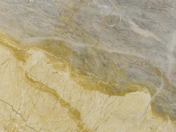 Skysand slab detail: the irregular ochre line and the fine veins