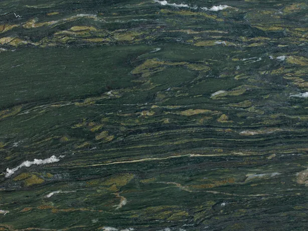 Verde Pavone detail: wavy ochre and white strokes over the glossy polish