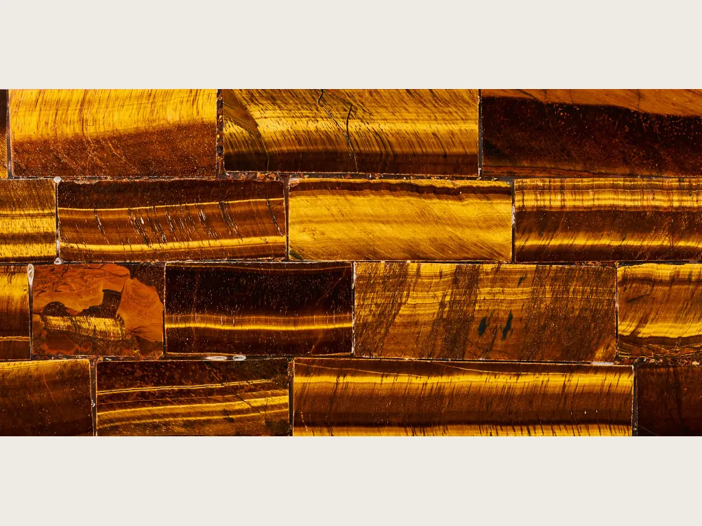 Golden tiger's eye slab: horizontal strips with gold and brown bands